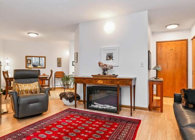 Property at 1425 W 28th St #406, Minneapolis, MN 55408, 1 bed, 1 bath