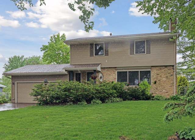 Property at 8016 Ridgeway Rd, Golden Valley, MN 55426, 4 beds, 3 baths