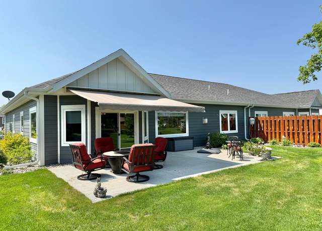 Property at 910 Lake Forest Cir, Detroit Lakes, MN 56501, 2 beds, 2 baths