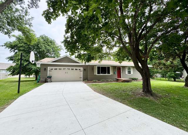 Property at 9 Bunker Cir, Monticello, MN 55362, 4 beds, 2 baths