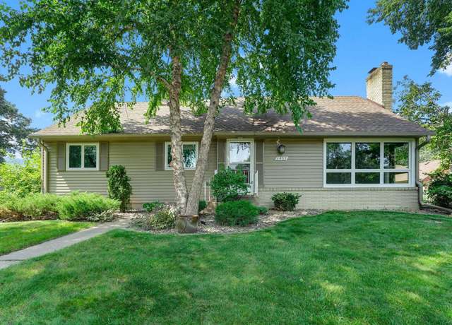 Property at 1953 Carl St, Lauderdale, MN 55113, 3 beds, 2 baths