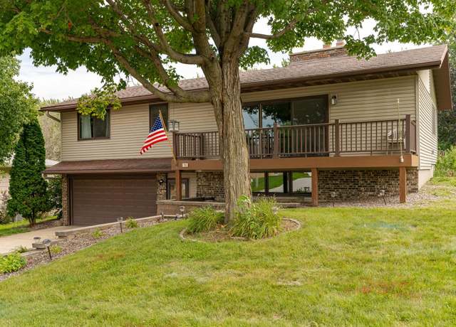 Property at 720 1st Ave NW, Byron, MN 55920, 3 beds, 2 baths