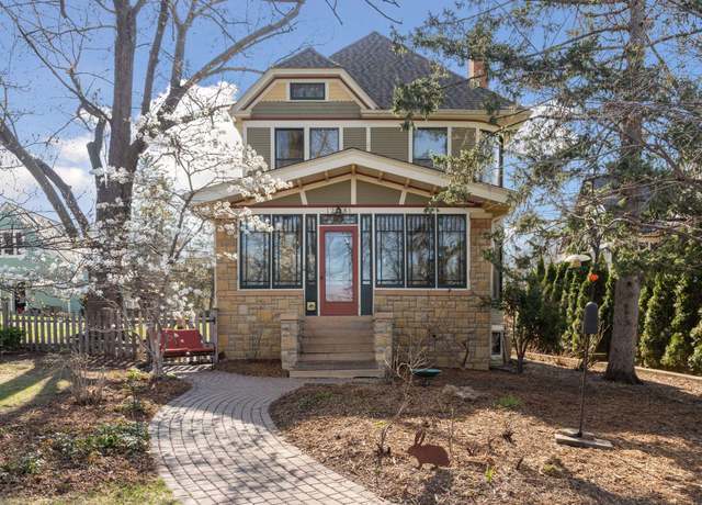 Property at 1281 Como Blvd W, Saint Paul, MN 55103, 4 beds, 2 baths