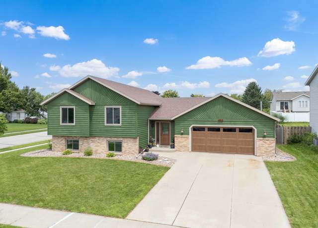 Property at 4815 3rd St NW, Rochester, MN 55901, 4 beds, 2 baths