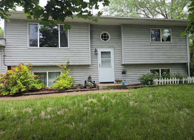 Property at 1030 Porter St, Clearwater Twp, MN 55320, 3 beds, 2 baths