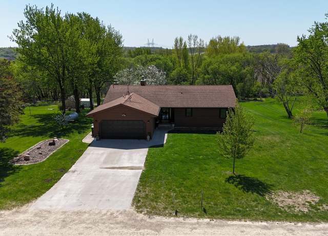 Property at 46236 186th Avenue Ct, Zumbrota, MN 55992, 3 beds, 3 baths