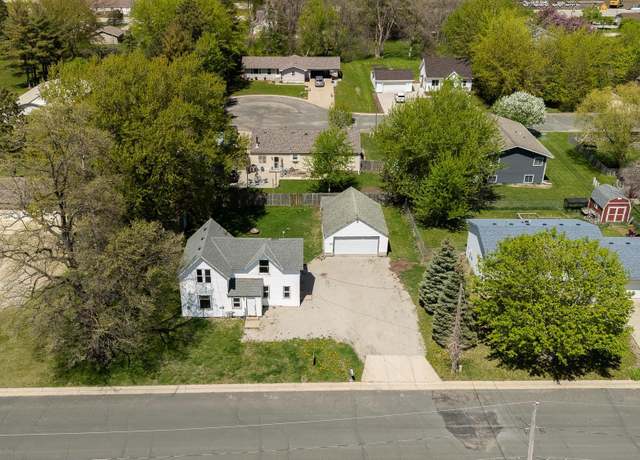 Property at 812 E Main St, Dodge Center, MN 55927, 2 beds, 1 bath