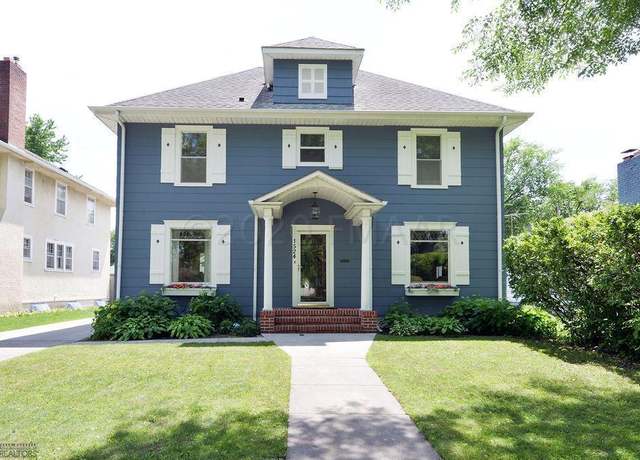 Property at 1524 5th Ave S, Fargo, ND 58103, 5 beds, 3 baths