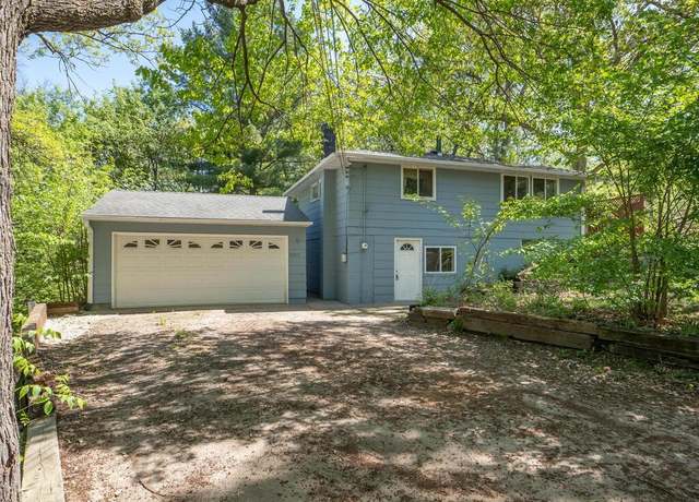 Property at 20903 Juno Ave N, Forest Lake, MN 55025, 3 beds, 1 bath