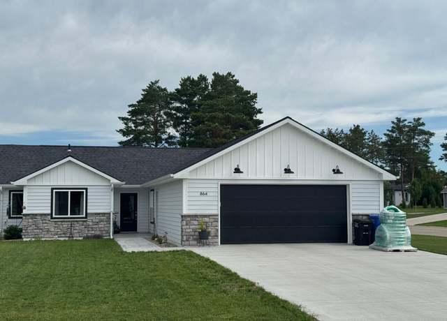 Property at 864 Lake Forest Cir, Detroit Lakes, MN 56501, 2 beds, 3 baths