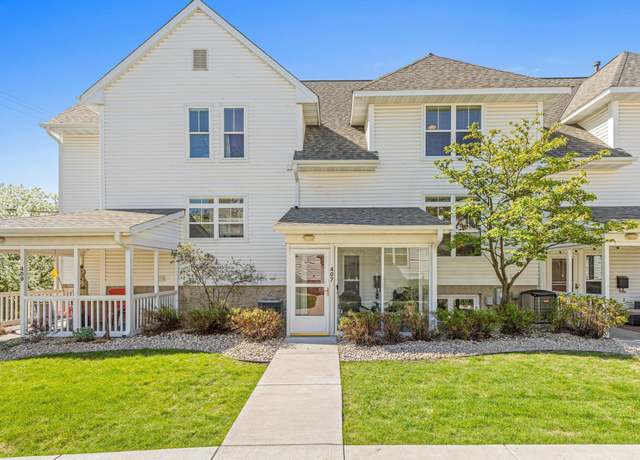 Property at 407 Colborne St, Saint Paul, MN 55102, 2 beds, 3 baths