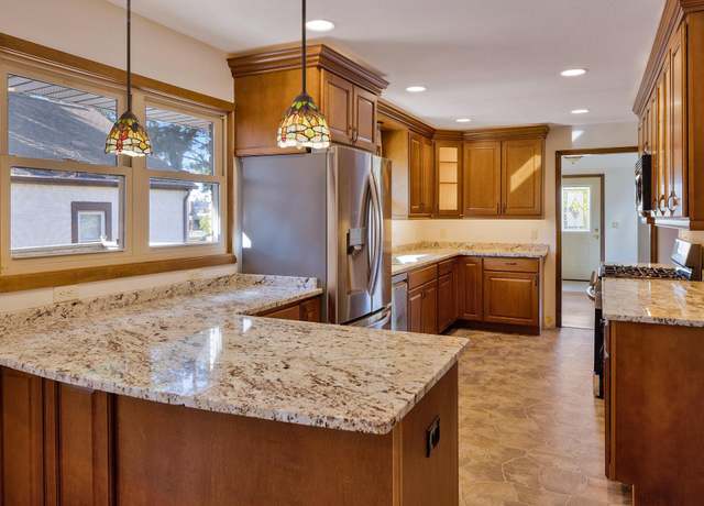 Property at 4201 40th Ave N, Robbinsdale, MN 55422, 6 beds, 5 baths