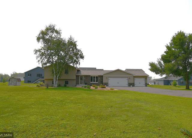 Property at 1415 County Road GG, New Richmond, WI 54017, 3 beds, 2 baths