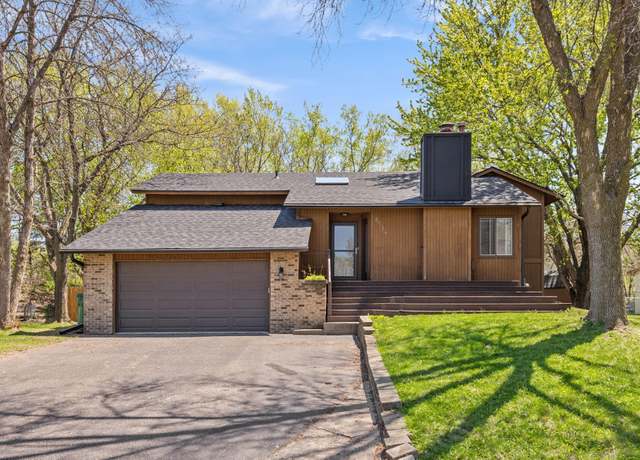 Property at 6518 Kilmer Ln N, Maple Grove, MN 55369, 4 beds, 2 baths
