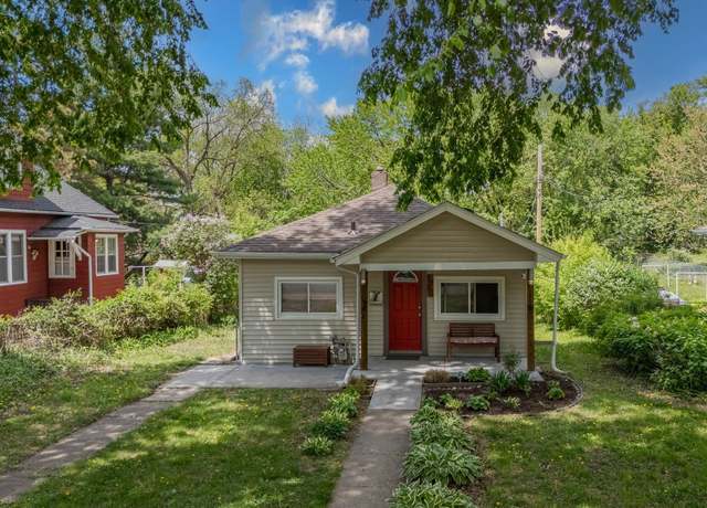 Property at 1935 Margaret St, Saint Paul, MN 55119, 3 beds, 2 baths