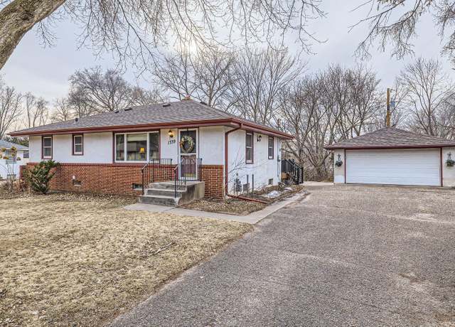 Property at 1739 Galtier St, Roseville, MN 55113, 3 beds, 2 baths