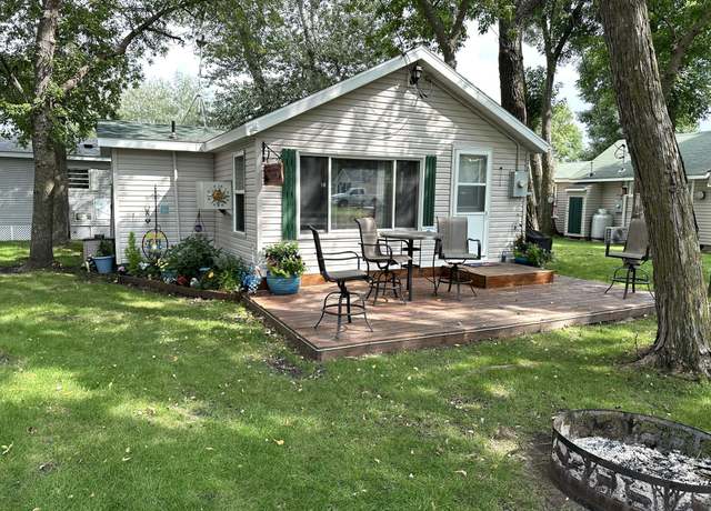 Property at 1226 Lake St E, Osakis, MN 56360, 2 beds, 1 bath