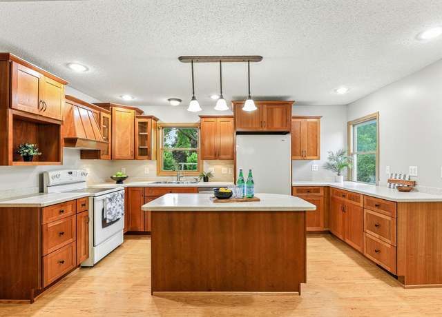 Property at 13244 Irving Ave S, Burnsville, MN 55337, 4 beds, 2 baths