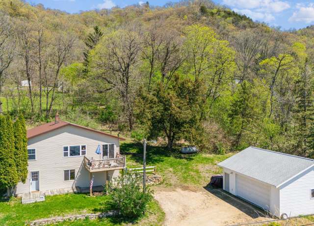 Property at 260 N State Road 35, Alma, WI 54610, 3 beds, 2 baths