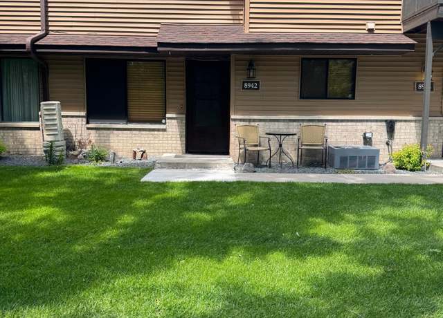 Property at 8942 Underwood Ln N, Maple Grove, MN 55369, 2 beds, 2 baths