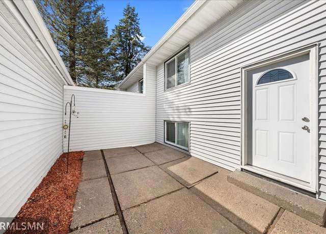 Property at 8907 Ironwood Ave S, Cottage Grove, MN 55016, 3 beds, 1 bath