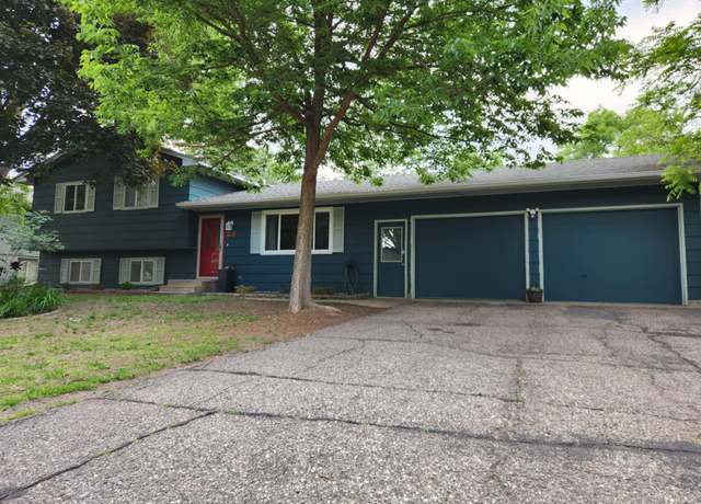 Property at 1517 W River St, Monticello, MN 55362, 4 beds, 2 baths