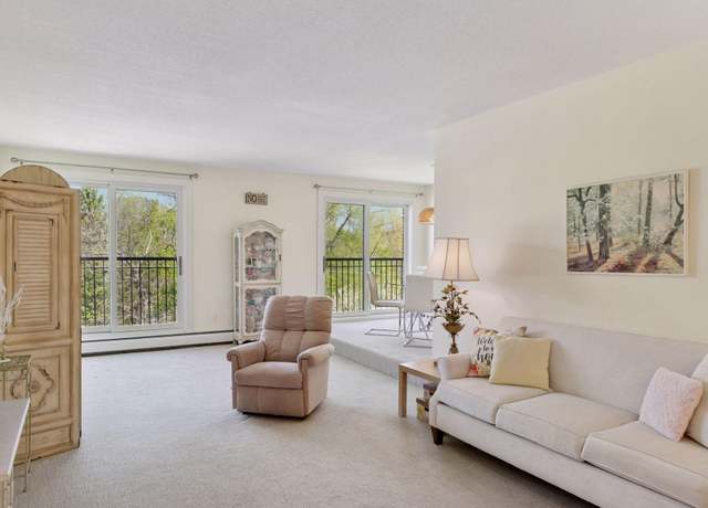 Property at 3412 Oak Ridge Rd #317, Minnetonka, MN 55305, 1 bed, 1 bath