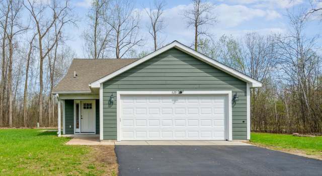 Photo of 829 Garceau Ln, Vadnais Heights, MN 55127