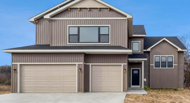 Photo of 223 Eagle Ridge Dr, Roberts, WI 54023