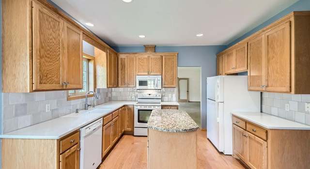 Photo of 2772 Park View Ct, Little Canada, MN 55117