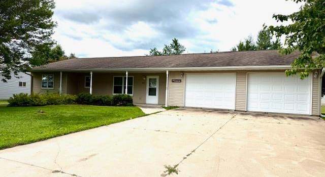 Photo of 812 Adams St E, Caledonia, MN 55921