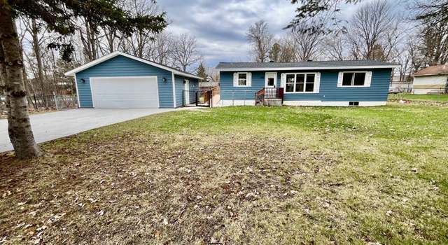 Photo of 445 NE 2nd Ave, Cohasset, MN 55721