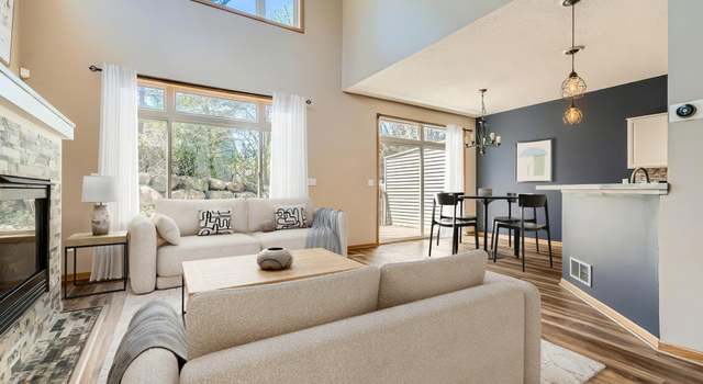 Photo of 604 Crane Creek Ln, Saint Paul, MN 55121