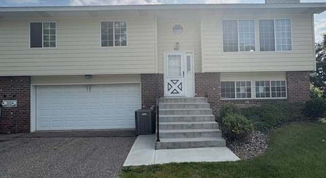 Photo of 421 Dorland Rd S, Saint Paul, MN 55119