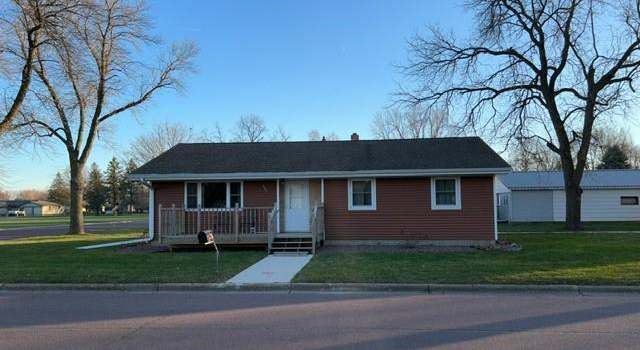 Photo of 507 8th St, Westbrook, MN 56183