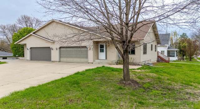 Photo of 20 W Lanesburgh St, Le Center, MN 56057