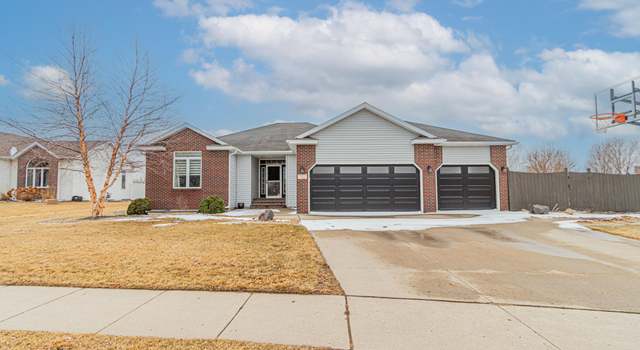 Photo of 707 Lakeridge Dr, Fargo, ND 58078