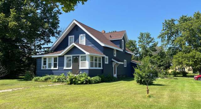 Photo of 204 S Otter Ave, Parkers Prairie, MN 56361