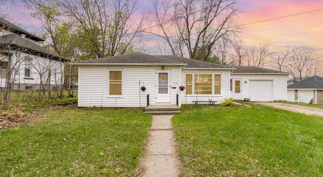 Photo of 210 Davis St, Le Sueur, MN 56058