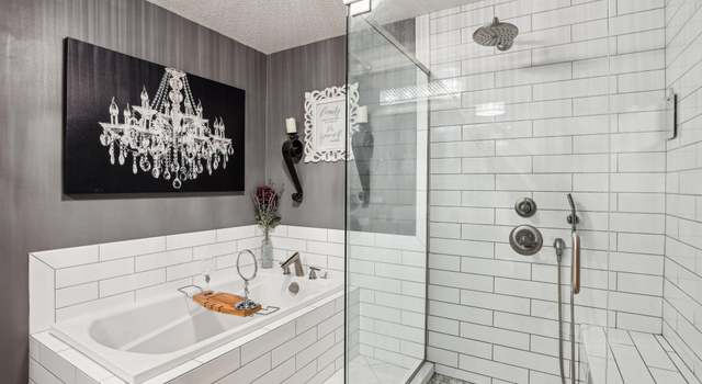 Photo of 18239 Warbler Ln, Eden Prairie, MN 55346