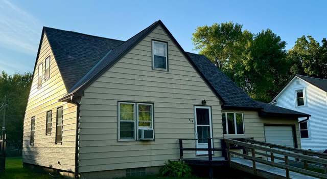 Photo of 350 S 9th St, Bird Island, MN 55310
