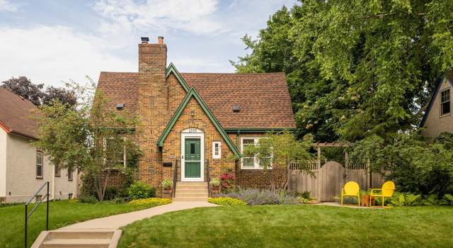 Photo of 1549 Simpson St, Saint Paul, MN 55108