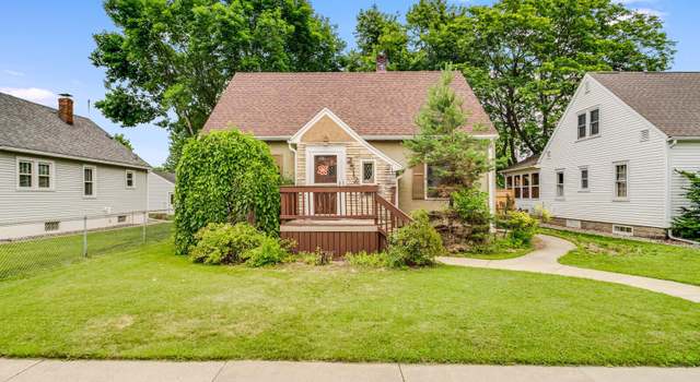 Photo of 2512 Loomis St, La Crosse, WI 54603