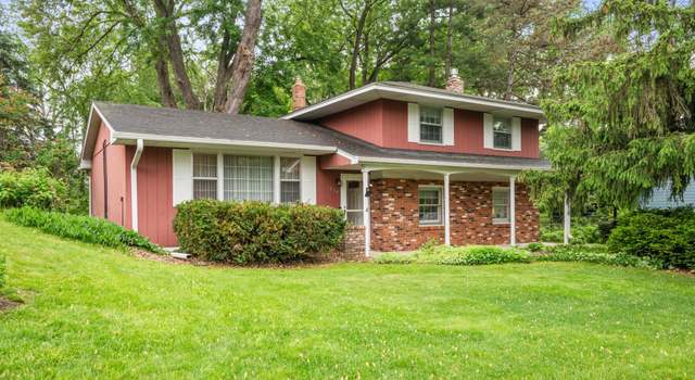 Photo of 1134 Lealand Rd E, Maplewood, MN 55109