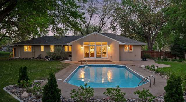 Photo of 7017 Lee Valley Cir, Edina, MN 55439