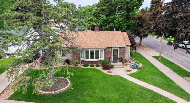 Photo of 743 Cottage Ave W, Saint Paul, MN 55117
