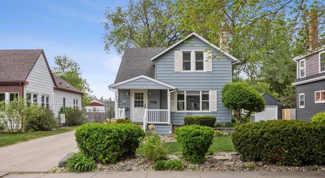 Photo of 908 11th St S, Moorhead, MN 56560