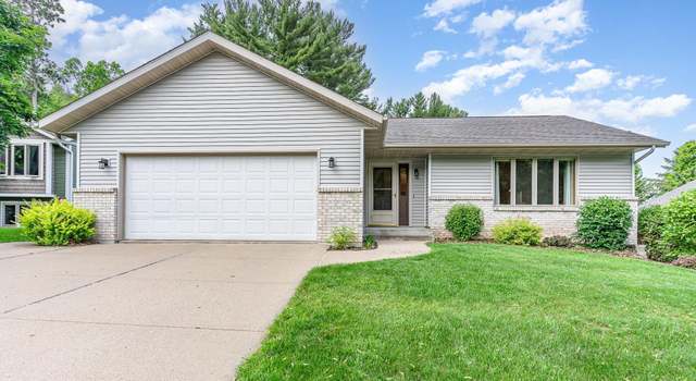 Photo of 739 Hallstrom Dr, Red Wing, MN 55066