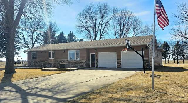 Photo of 609 2nd St W, Chokio, MN 56221