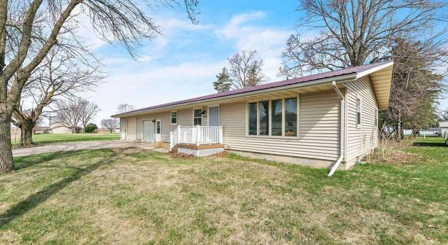Photo of 1024 10th St, Westbrook, MN 56183
